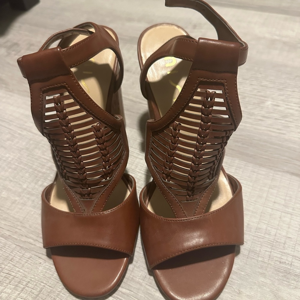 Elegant Brown Women's Healed Sandals